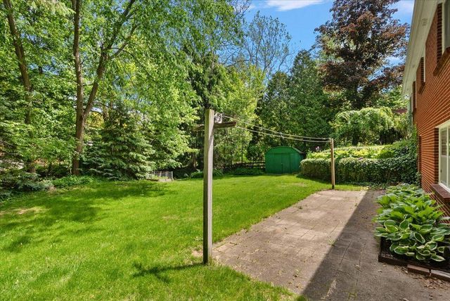 4742 Curwood Avenue, Grand Rapids, MI 49508