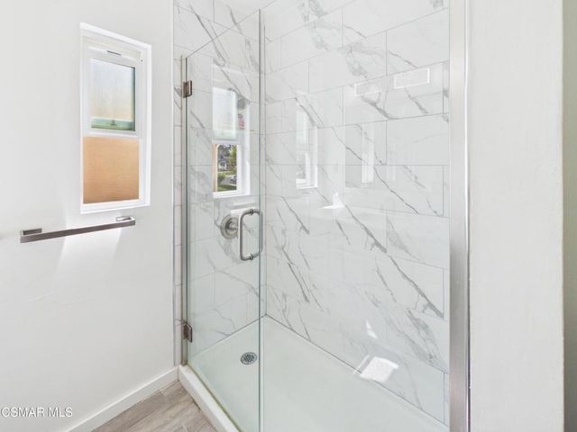 831 N Beachwood Drive, Burbank, CA 91506