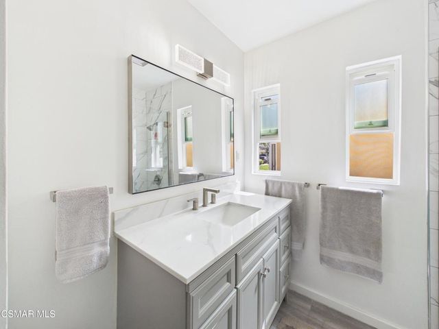 831 N Beachwood Drive, Burbank, CA 91506