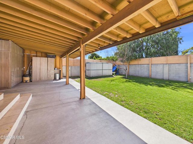 831 N Beachwood Drive, Burbank, CA 91506