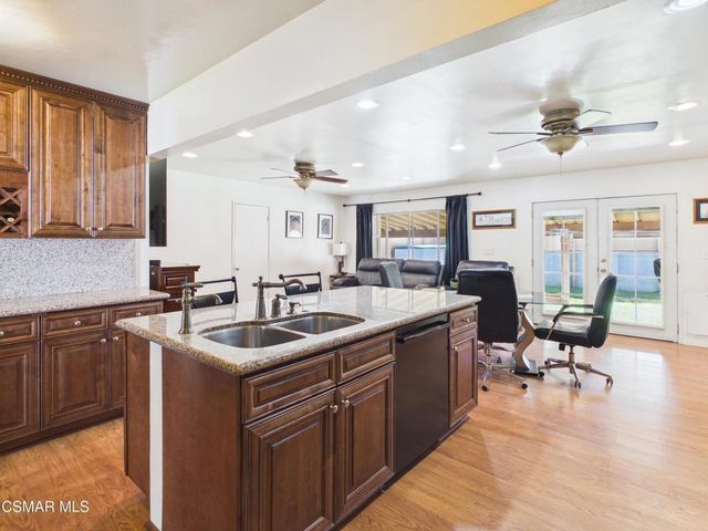 831 N Beachwood Drive, Burbank, CA 91506