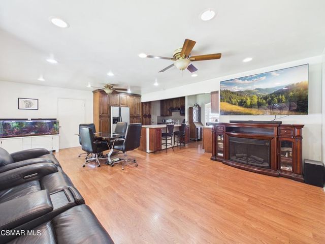 831 N Beachwood Drive, Burbank, CA 91506