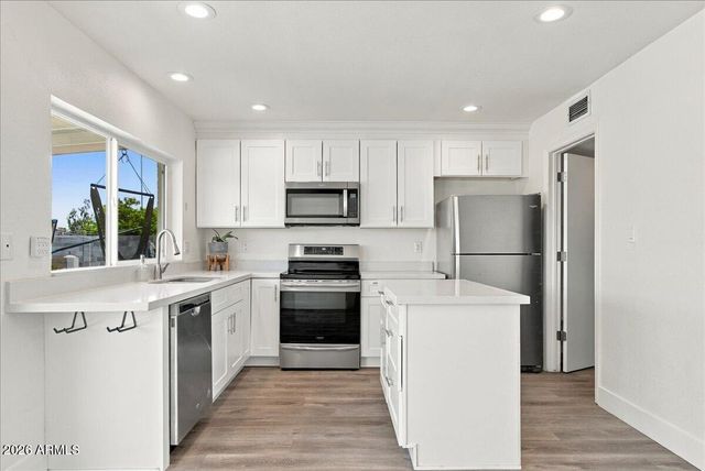 2018 S DAVIS Circle, Mesa, AZ 85210