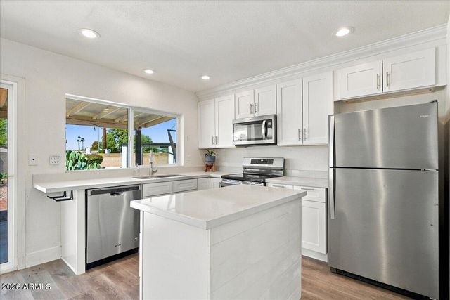 2018 S DAVIS Circle, Mesa, AZ 85210