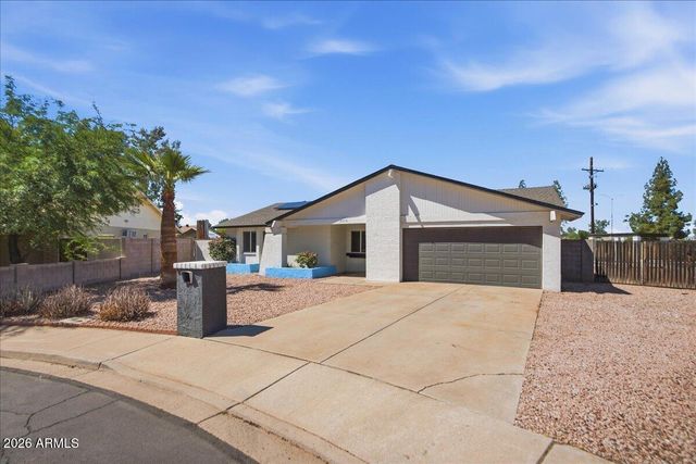 2018 S DAVIS Circle, Mesa, AZ 85210