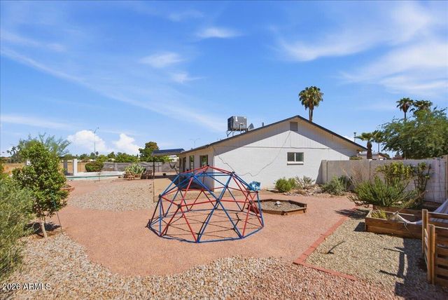 2018 S DAVIS Circle, Mesa, AZ 85210