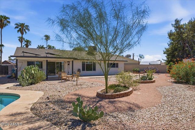 2018 S DAVIS Circle, Mesa, AZ 85210