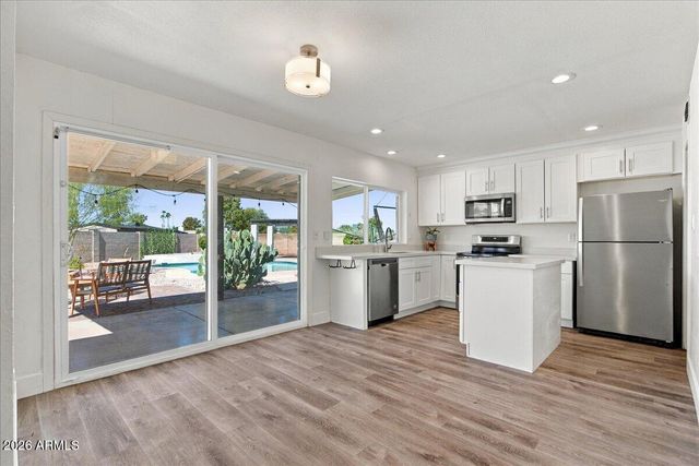 2018 S DAVIS Circle, Mesa, AZ 85210