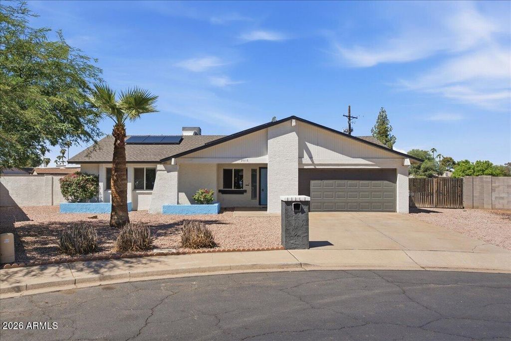 2018 S DAVIS Circle, Mesa, AZ 85210