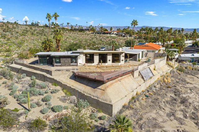 1133 W Dolores Court, Palm Springs, CA 92262