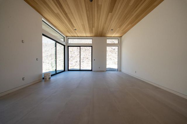 1133 W Dolores Court, Palm Springs, CA 92262