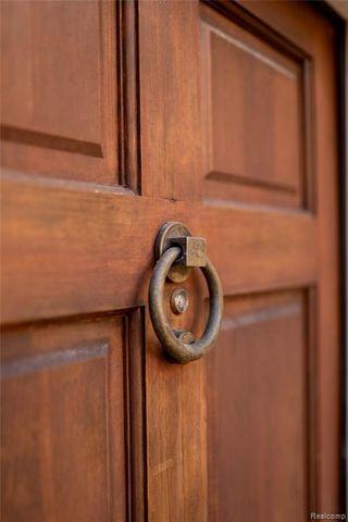 22618 Brookdale Street, Farmington, MI 48336