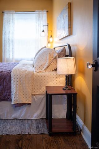 22618 Brookdale Street, Farmington, MI 48336