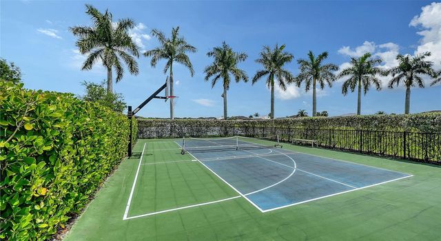 8950 BAROQUE TERRACE, Sarasota, FL 34240