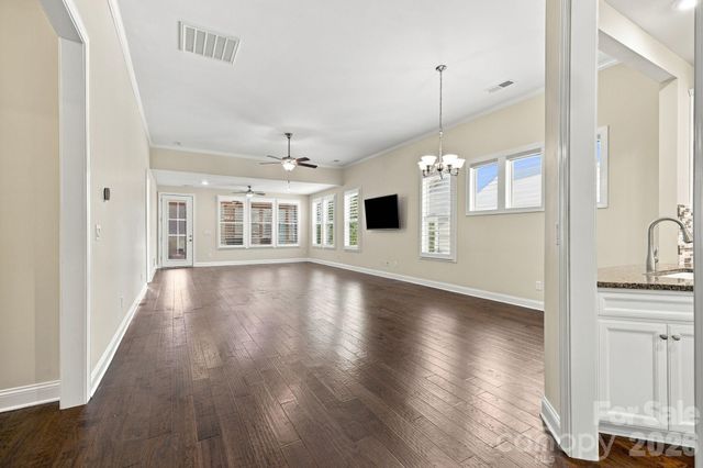 8407 Festival Way, Charlotte, NC 28215