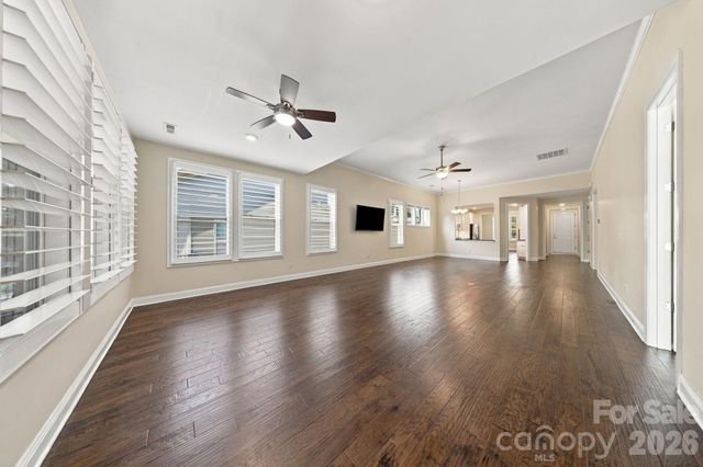 8407 Festival Way, Charlotte, NC 28215
