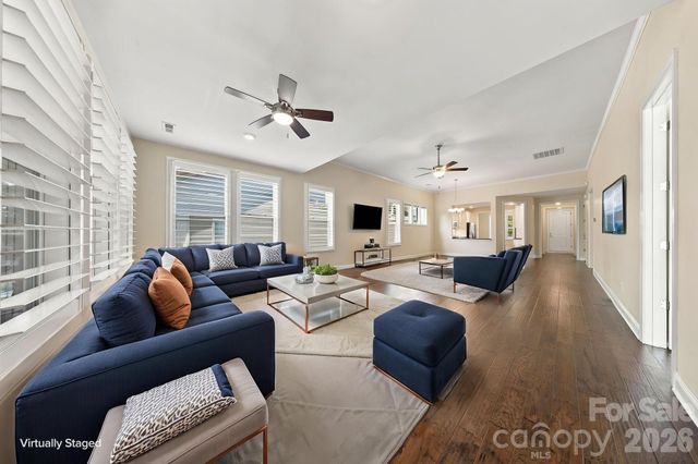 8407 Festival Way, Charlotte, NC 28215