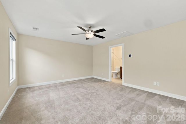 8407 Festival Way, Charlotte, NC 28215