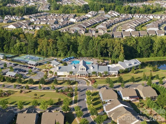 8407 Festival Way, Charlotte, NC 28215