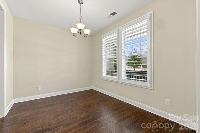 8407 Festival Way, Charlotte, NC 28215