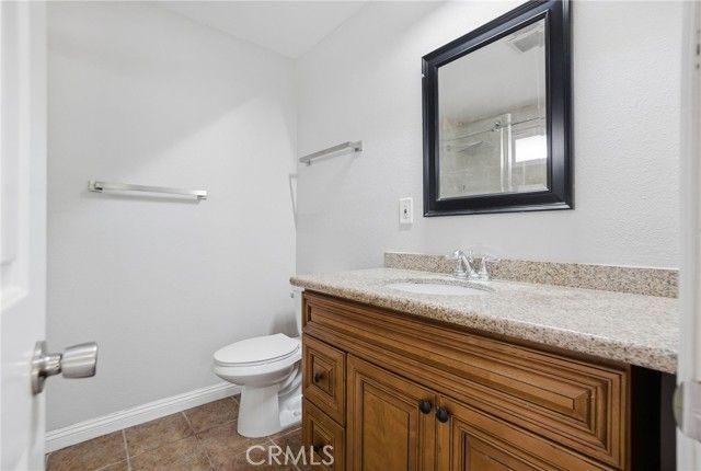 2083 S Cedar Street, Santa Ana, CA 92707