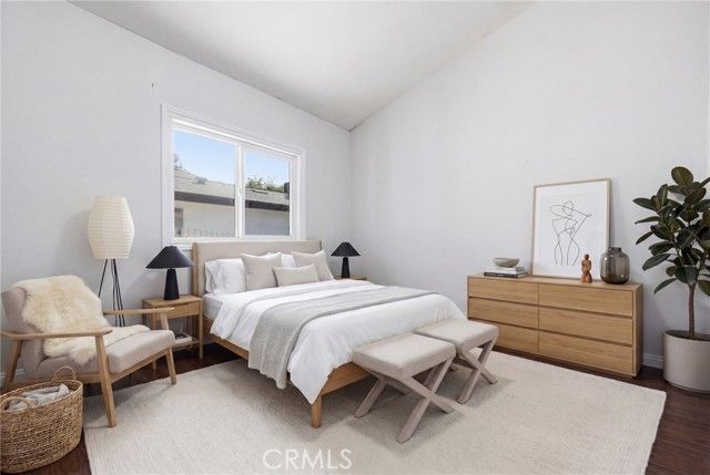 2083 S Cedar Street, Santa Ana, CA 92707
