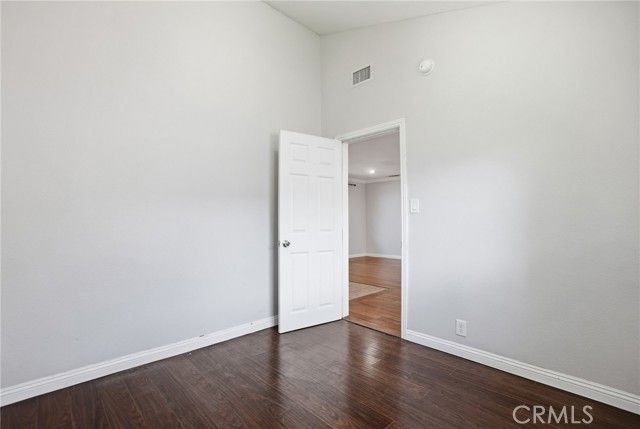 2083 S Cedar Street, Santa Ana, CA 92707