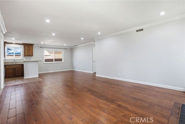 2083 S Cedar Street, Santa Ana, CA 92707