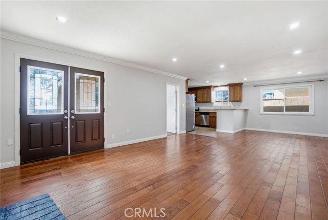 2083 S Cedar Street, Santa Ana, CA 92707
