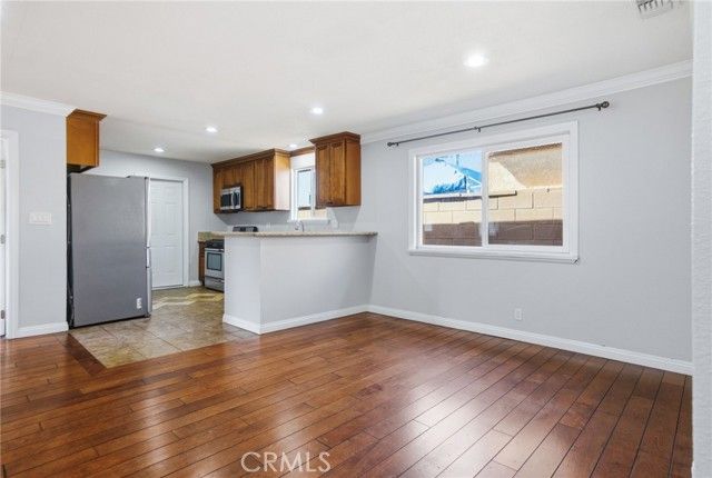 2083 S Cedar Street, Santa Ana, CA 92707