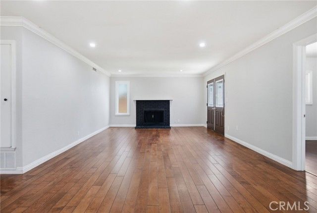 2083 S Cedar Street, Santa Ana, CA 92707