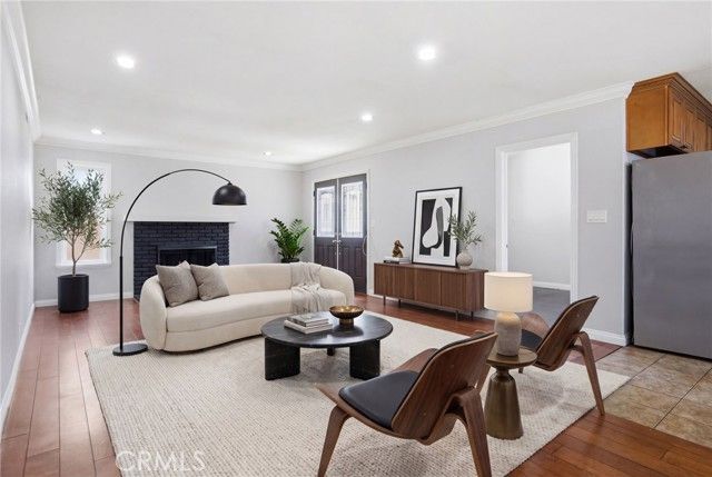 2083 S Cedar Street, Santa Ana, CA 92707