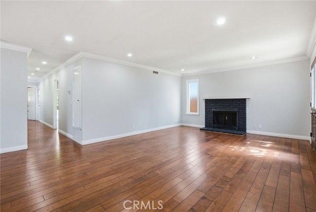 2083 S Cedar Street, Santa Ana, CA 92707