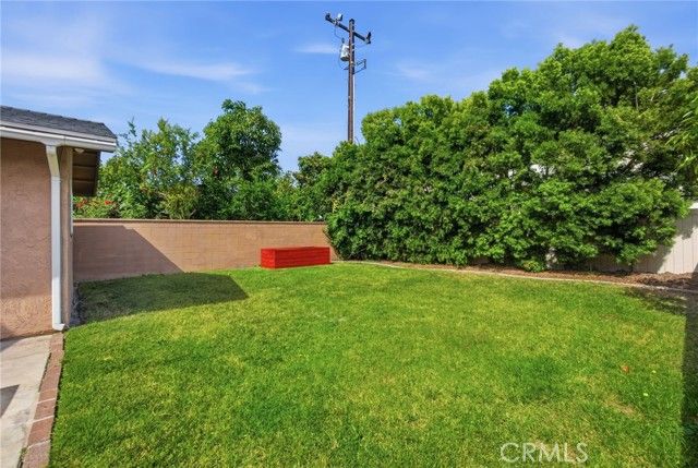 2083 S Cedar Street, Santa Ana, CA 92707