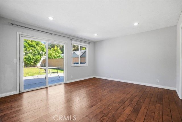 2083 S Cedar Street, Santa Ana, CA 92707