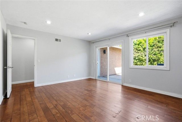 2083 S Cedar Street, Santa Ana, CA 92707