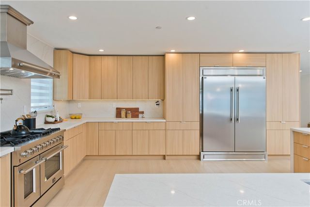 16158 Magnolia, Encino, CA 91436