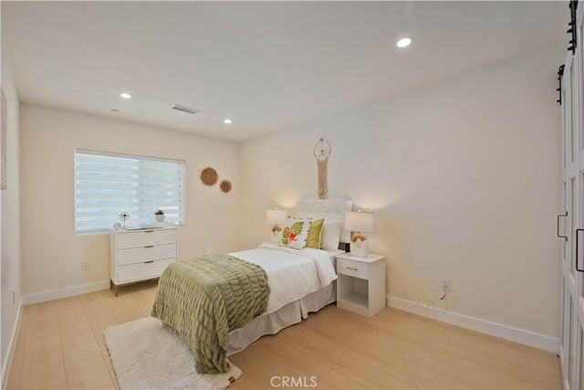 16158 Magnolia, Encino, CA 91436