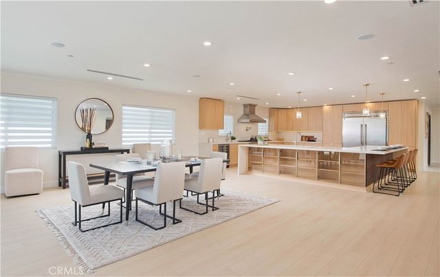 16158 Magnolia, Encino, CA 91436