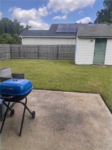 222 Greenfield CRES, Suffolk, VA 23434
