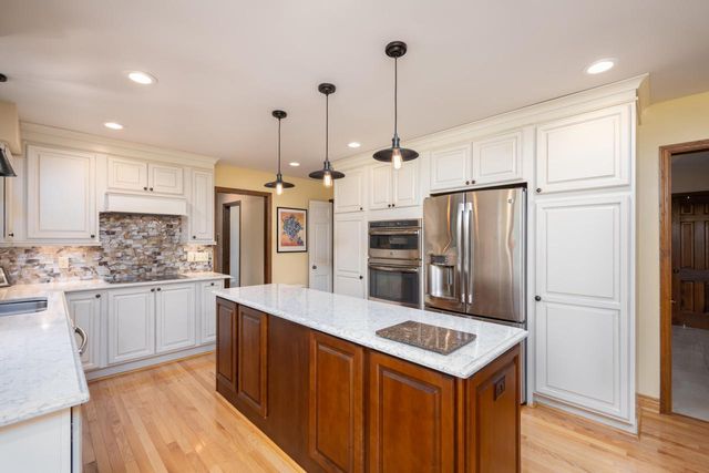 3 Maplewood COURT, Wind Point, WI 53402