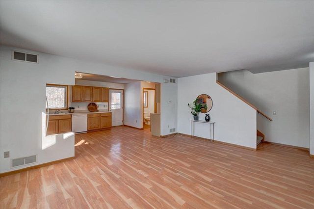 203 Cody Circle, Marshall, WI 53559