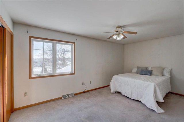 203 Cody Circle, Marshall, WI 53559