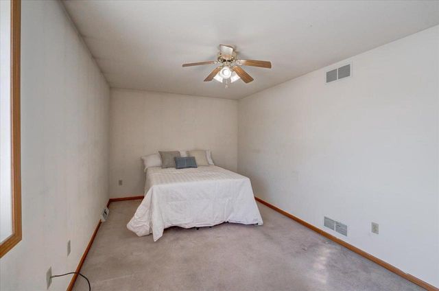 203 Cody Circle, Marshall, WI 53559