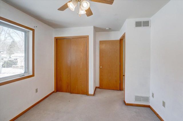 203 Cody Circle, Marshall, WI 53559