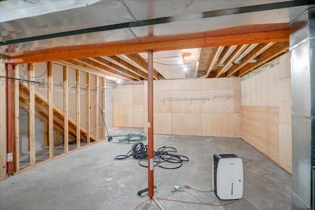 203 Cody Circle, Marshall, WI 53559