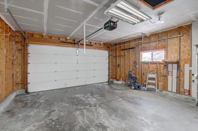 203 Cody Circle, Marshall, WI 53559