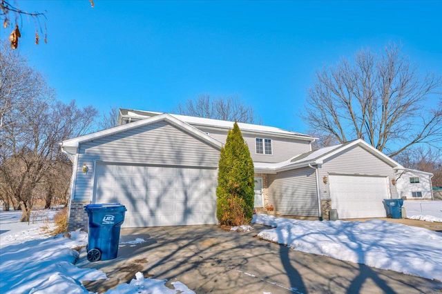 203 Cody Circle, Marshall, WI 53559