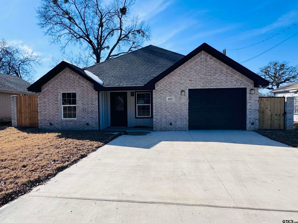 825 S Tubbs St, Tyler, TX 75701