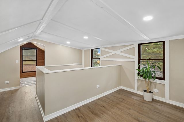 236 N West Road, Lombard, IL 60148